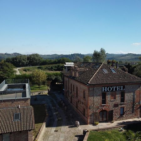 Hotel Le Botti Guarene Exterior photo